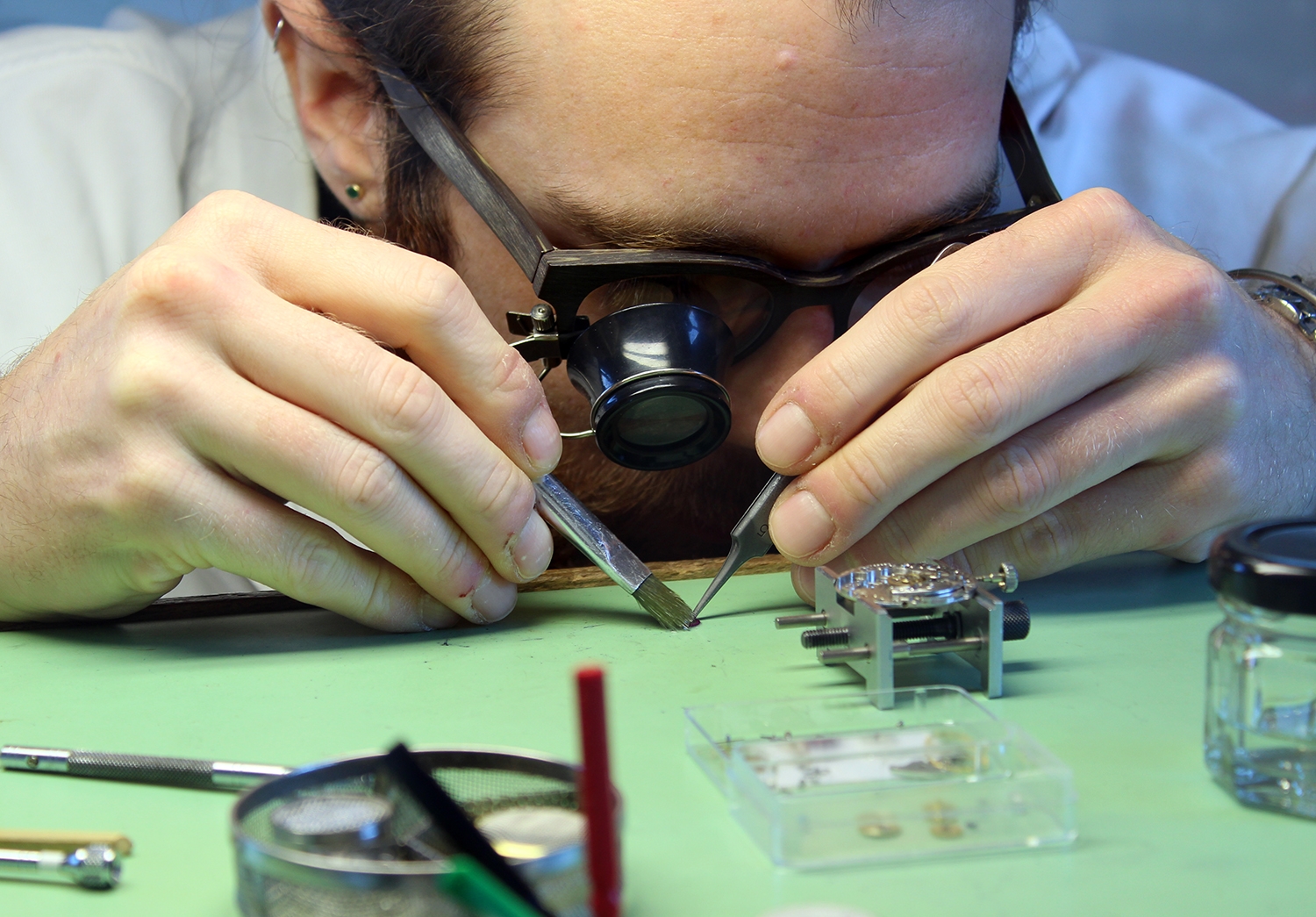 Laboratorio orologi gioielleria sali conti